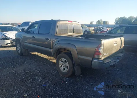 2013 Toyota Tacoma Base V6 z USA, uszkodzony, nr VIN 3TMLU4EN4DM123154
